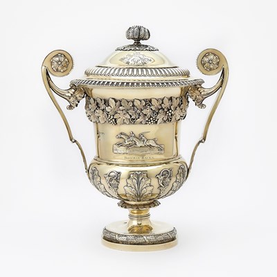 Lot 102 - Anglo-Indian Horse Racing Interest: George III Sterling Silver Gilt Covered Two Handled Cup