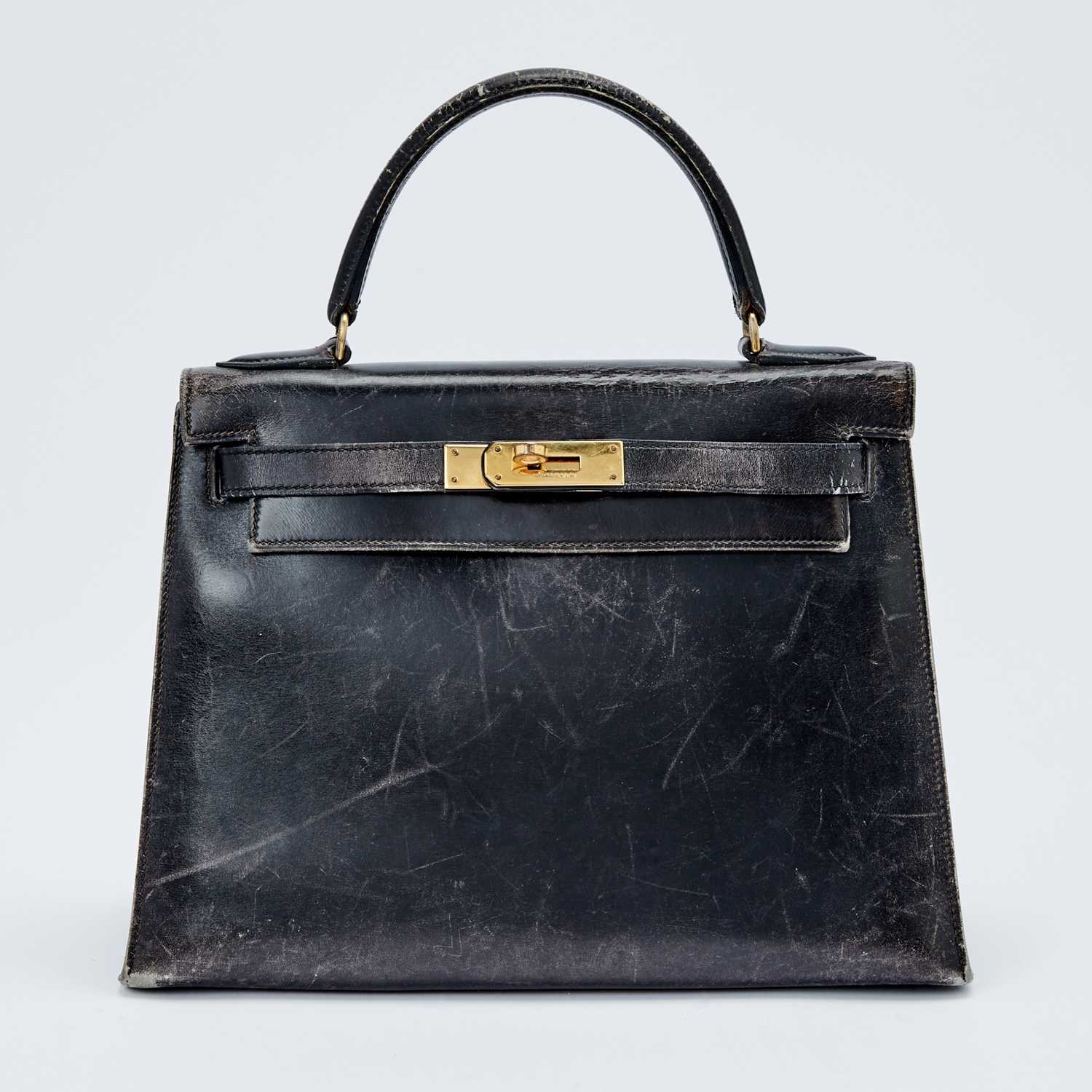 Lot 1260 - Vintage Hermès Dark Brown Box Leather Kelly 28 Bag