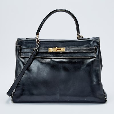 Lot 1262 - Vintage Hermès Black Box Leather Kelly 35 Bag
