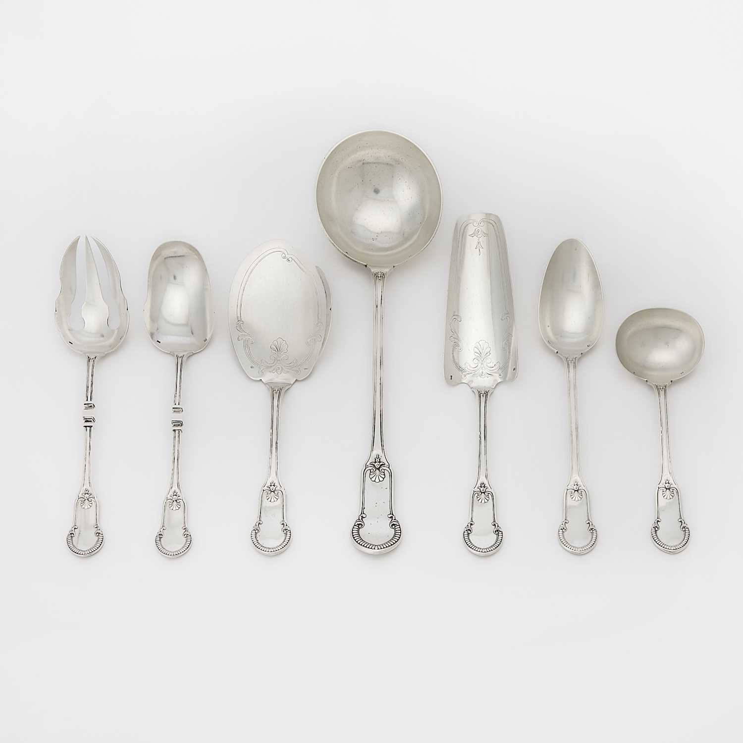 Lot 210 - Silver Set