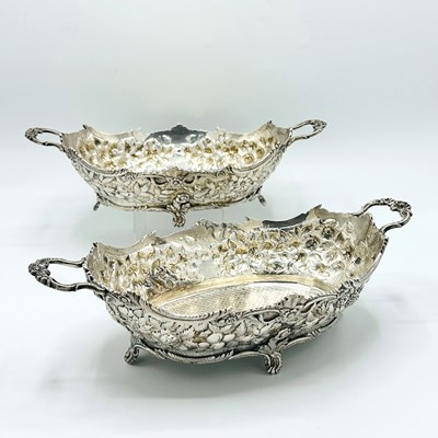 Lot 1135 - Pair of American Silver Baskets