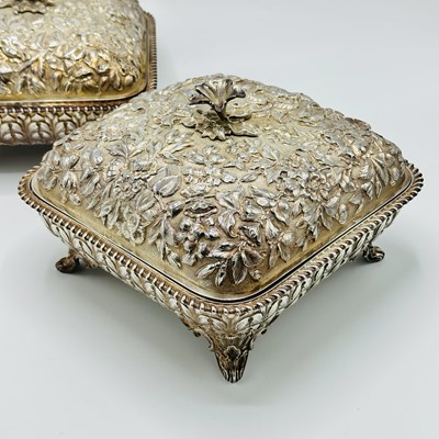 Lot 1136 - Pair of American Sterling Silver Covered Vegetable Dishes