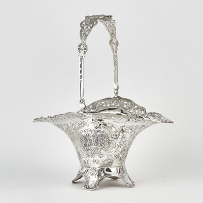 Lot 3166 - Continental Silver Footed Bridal Basket