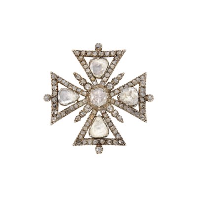 Lot 1066 - Georgian Silver, Gold and Diamond Maltese Cross Brooch