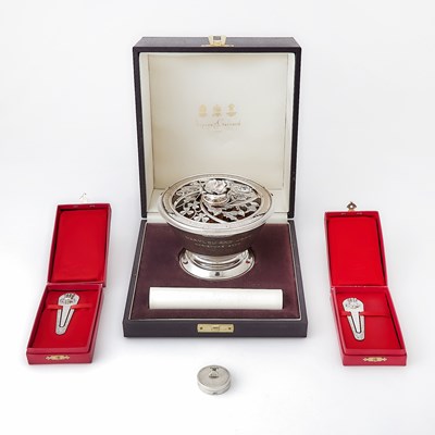 Lot 128 - Royal Interest: Elizabeth II Sterling Silver Posey Bowl