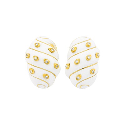 Lot David Webb Pair of Gold, Platinum, White Enamel and Diamond Shell Earclips