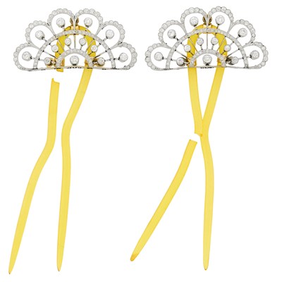Lot 143 - Belle Époque Pair of Platinum, Gold, Diamond and Acrylic Hair Combs