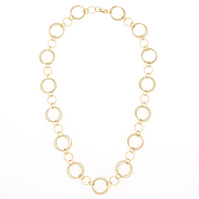 Lot 1090 - Gold Circle Link Necklace