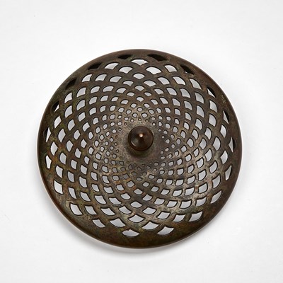 Lot 233 - Tiffany Studios Bronze and Leaded Glass Peony Table Lamp