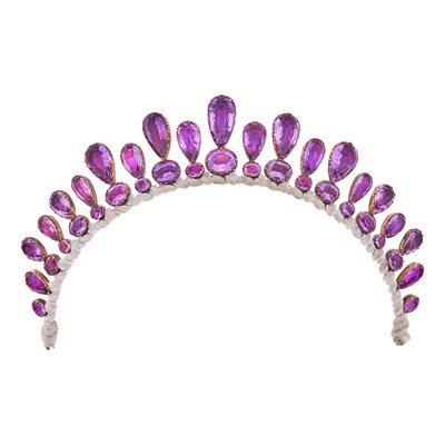 Lot 1065 - Antique Low Karat Gold and Foil-Backed Amethyst Tiara