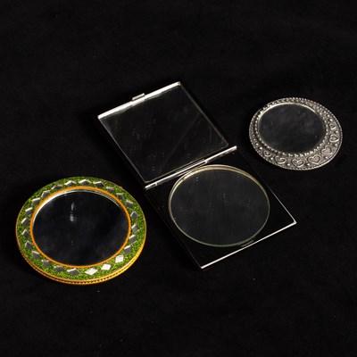 Lot 137 - Gucci Faux Ostrich Leather Compact Mirror