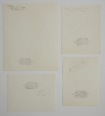 Lot 13 - Four swinging '60s images of Twiggy by Bert Stern