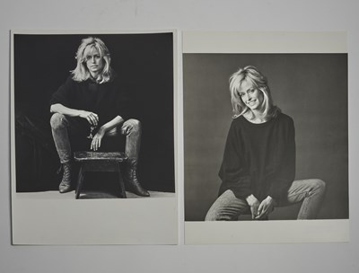 Lot 19 - Farrah Fawcett by Milton Greene