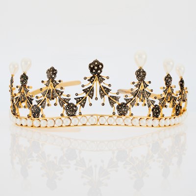 Lot 1342 - Gilt-Metal, Imitation Pearl and Diamond Tiara