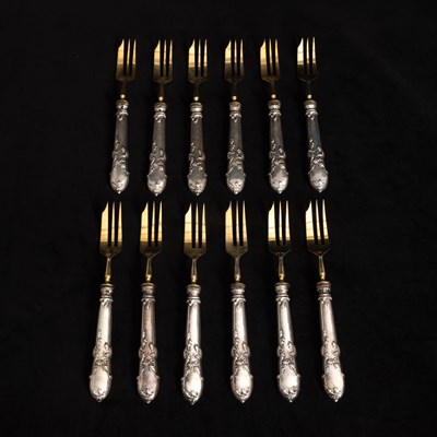 Lot 205 - Set of Twelve Sterling Handled Fish Forks