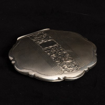 Lot 206 - Etched Sterling Powder Compact