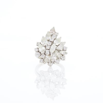 Lot 1119 - White Gold and Diamond Cluster Ring