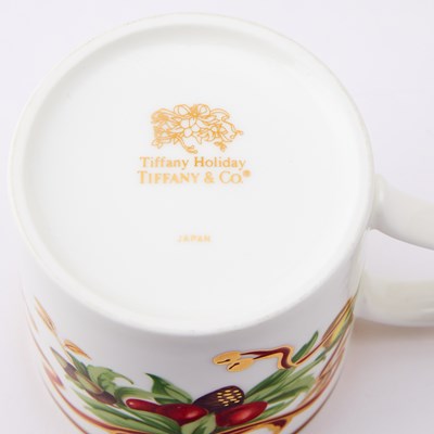 Lot 3189 - Assembled 'Tiffany Holiday' Garlanded Gilt-Decorated Porcelain Part Dinner Service