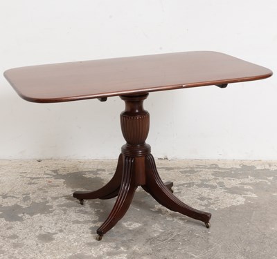 Lot 350 - George III Style Inlaid Mahogany Breakfast Table