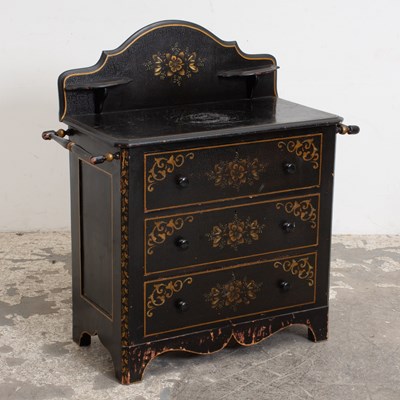 Lot 26 - American Black-Painted Wash Stand