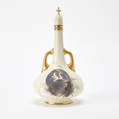 Lot 3160 - Royal Worcester Aesthetic Movement Gilt and Hand-Painted Porcelain Two-Handled Vase and Cover