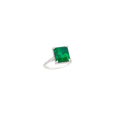 Lot 138 - Neil Lane Platinum, Emerald and Diamond Ring