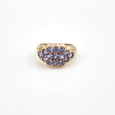 Lot 142 - Gold and Stone Ring, 10K 3 dwt. all