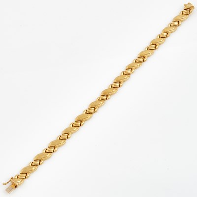 Lot 275 - Gold Flexible Bracelet, 14K 8 dwt.