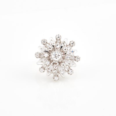 Lot 343 - Diamond Ring, 25 diamonds about 1.00 ct., 14K 7 dwt.