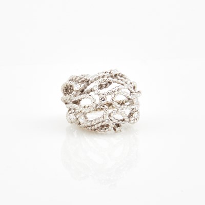 Lot 348 - Diamond Ring, 8 diamonds, 14K 6 dwt., damaged