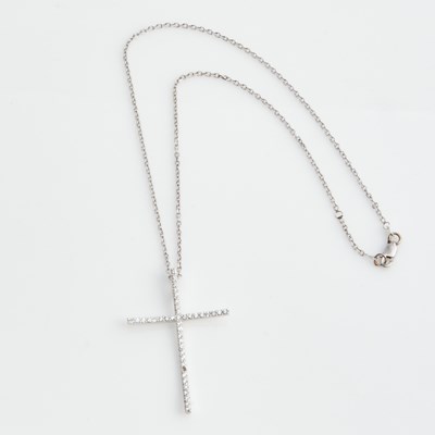 Lot 349 - Diamond Pendant, 41 diamonds about 0.60 ct. and Gold Neck Chain, 14K 4 dwt.