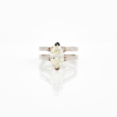Lot 353 - Diamond Engagement Ring, 11 diamonds, center stone about 1.80 cts., 14K 2 dwt., stone loose