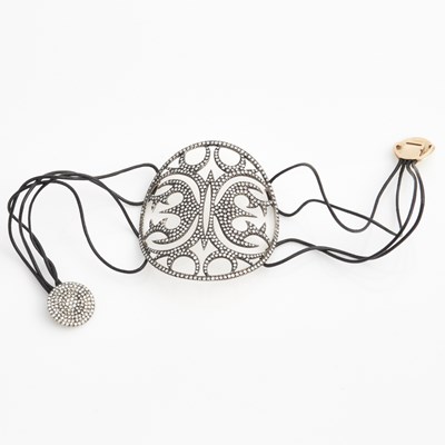 Lot 386 - Diamond and Cord Choker, 18K, 26 dwt. all