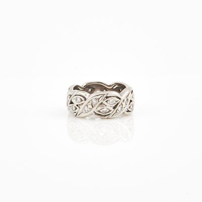 Lot 418 - Diamond Wedding Ring, 24 diamonds about 0.50 ct., 14K 3 dwt.