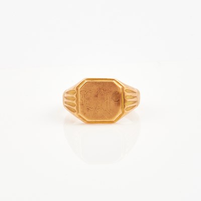 Lot 430 - Gold Initial Ring, 14K 7 dwt.