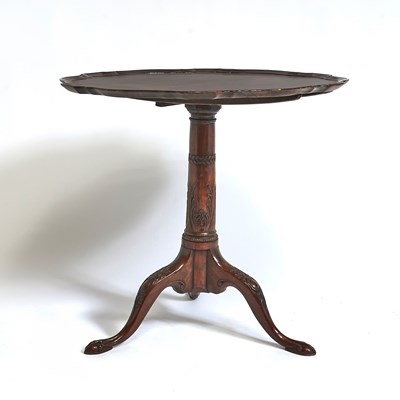 Lot 168 - George III Style Pie Crust Mahogany Tilt-Top Table