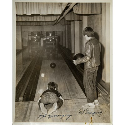 Lot 95 - A photograph of Ernest Hemingway's children, with signatures