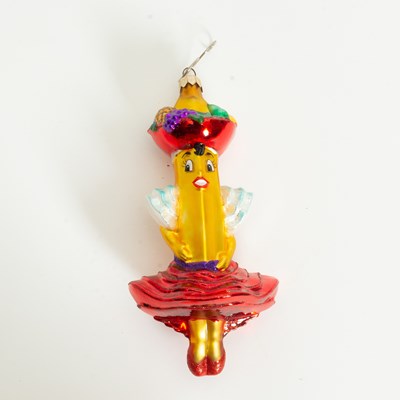 Lot 397 - "Chiquita" Banana Form Tree Ornament