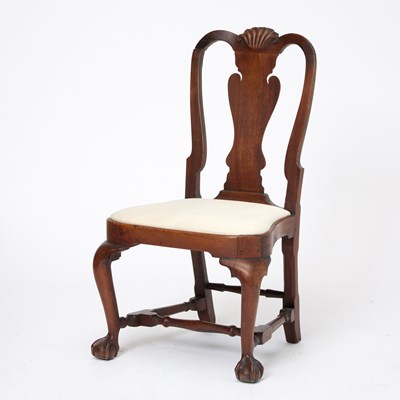 Lot Queen Anne Mahogany Side Chair