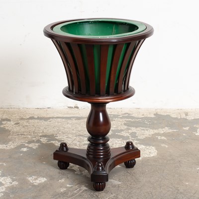 Lot 106 - Georgian Style Planter