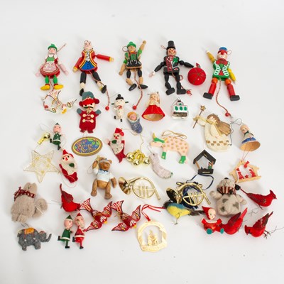 Lot 12 - Assorted Grouping of Vintage Tree Ornaments