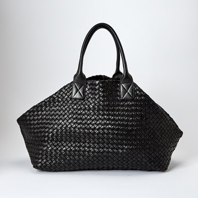Lot 1241 - Bottega Veneta Black Leather Intrecciato Oversized Tote Bag