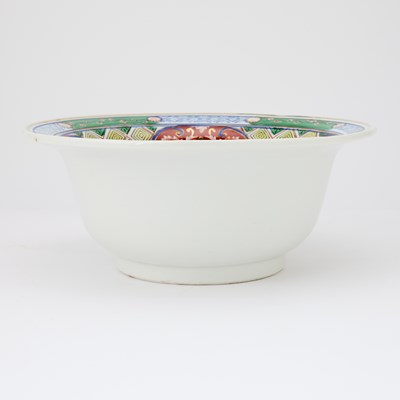 Lot 68 - Imari-Style Porcelain Bowl