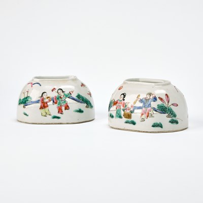 Lot 564 - A Pair of Chinese Enameled Porcelain Water Coupes