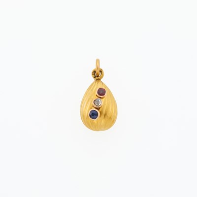 Lot 221 - Russian Jeweled Gold Egg Pendant