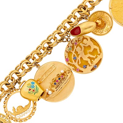 Lot 83 - Gold Curb Link Charm Bracelet