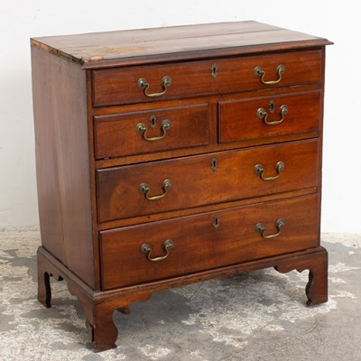 Lot 126 - Georgian Style Mahogany Chest of Drawers