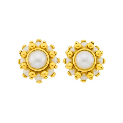 Lot 69 - Verdura Pair of Gold, Mabé and Cultured Pearl Earclips