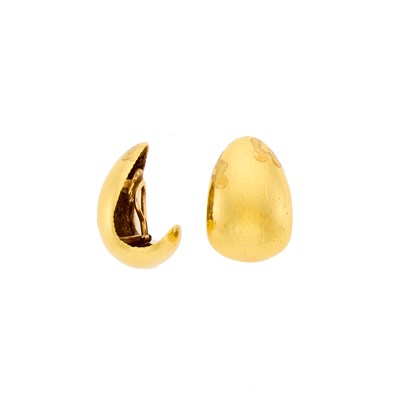 Lot 1224 - Pair of Gold Bombé J-Hoop Earclips