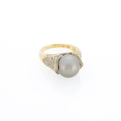 Lot 1247 - Two-Color Gold, Tahitian Gray Cultured Pearl and Diamond Ring
